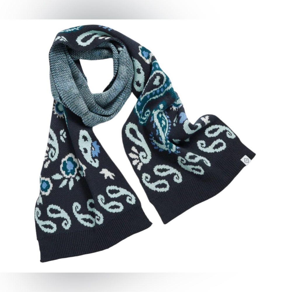 Vera Bradley Knit Scarf in Haymarket Paisley Jewel